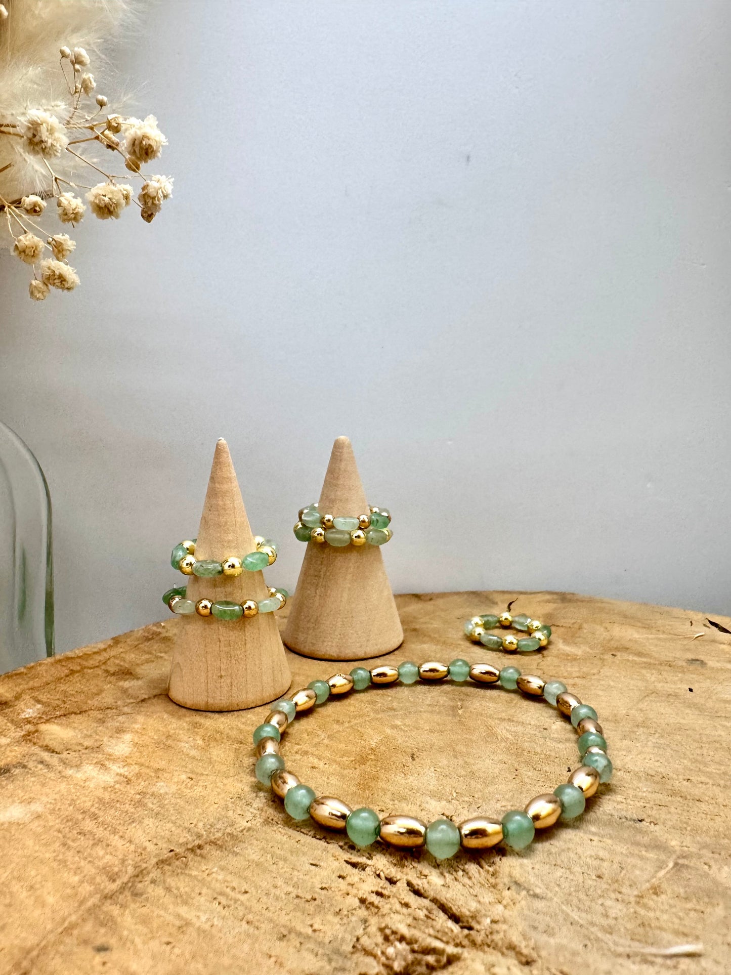 Collection de bijoux Délicats et fins en Aventurine & Hématite dorée – Bague et bracelet assortis