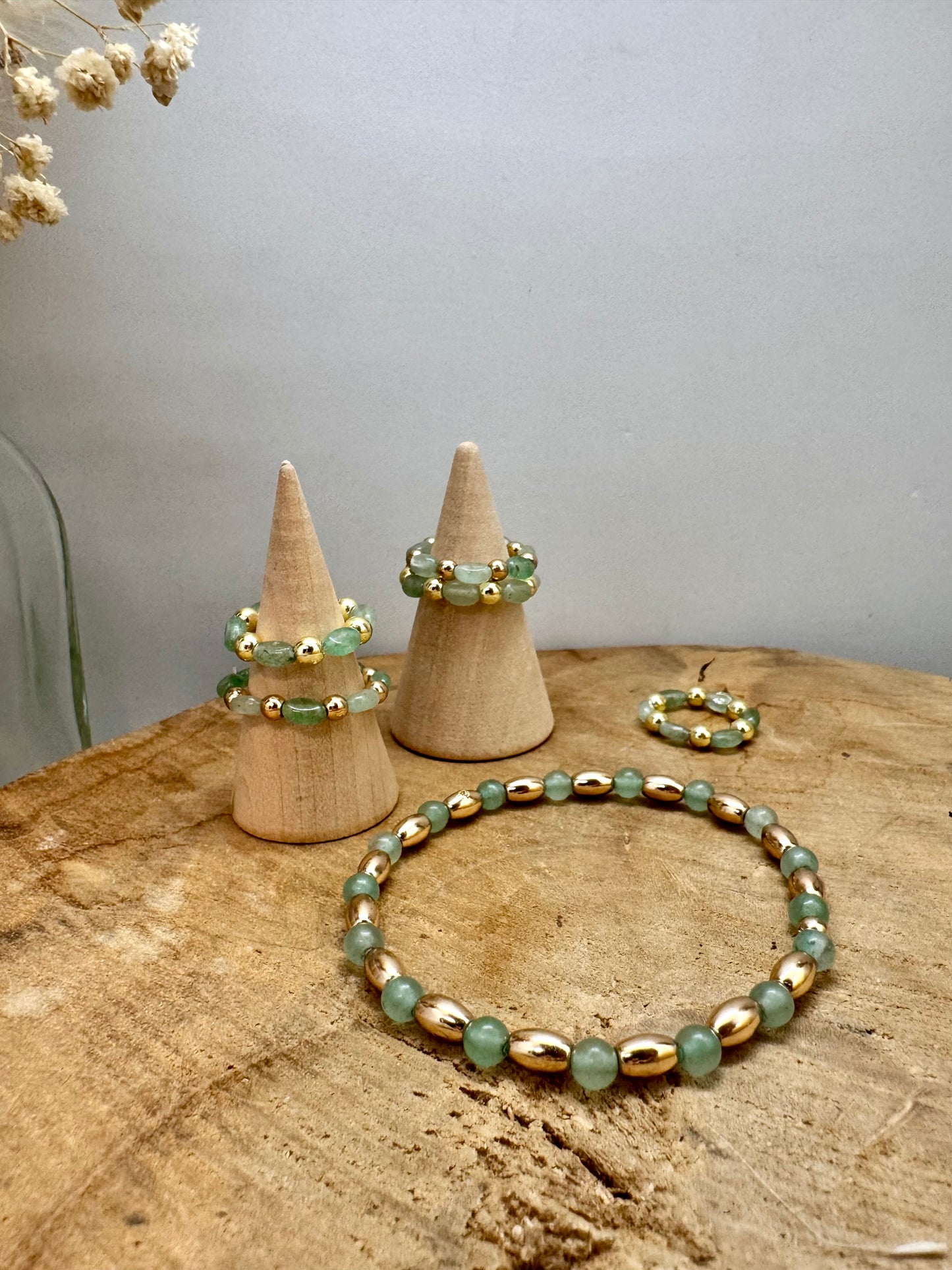 Collection de bijoux Délicats et fins en Aventurine & Hématite dorée – Bague et bracelet assortis