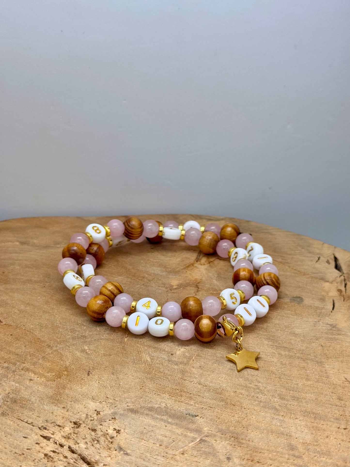 Bracelet d’allaitement en bois & quartz rose