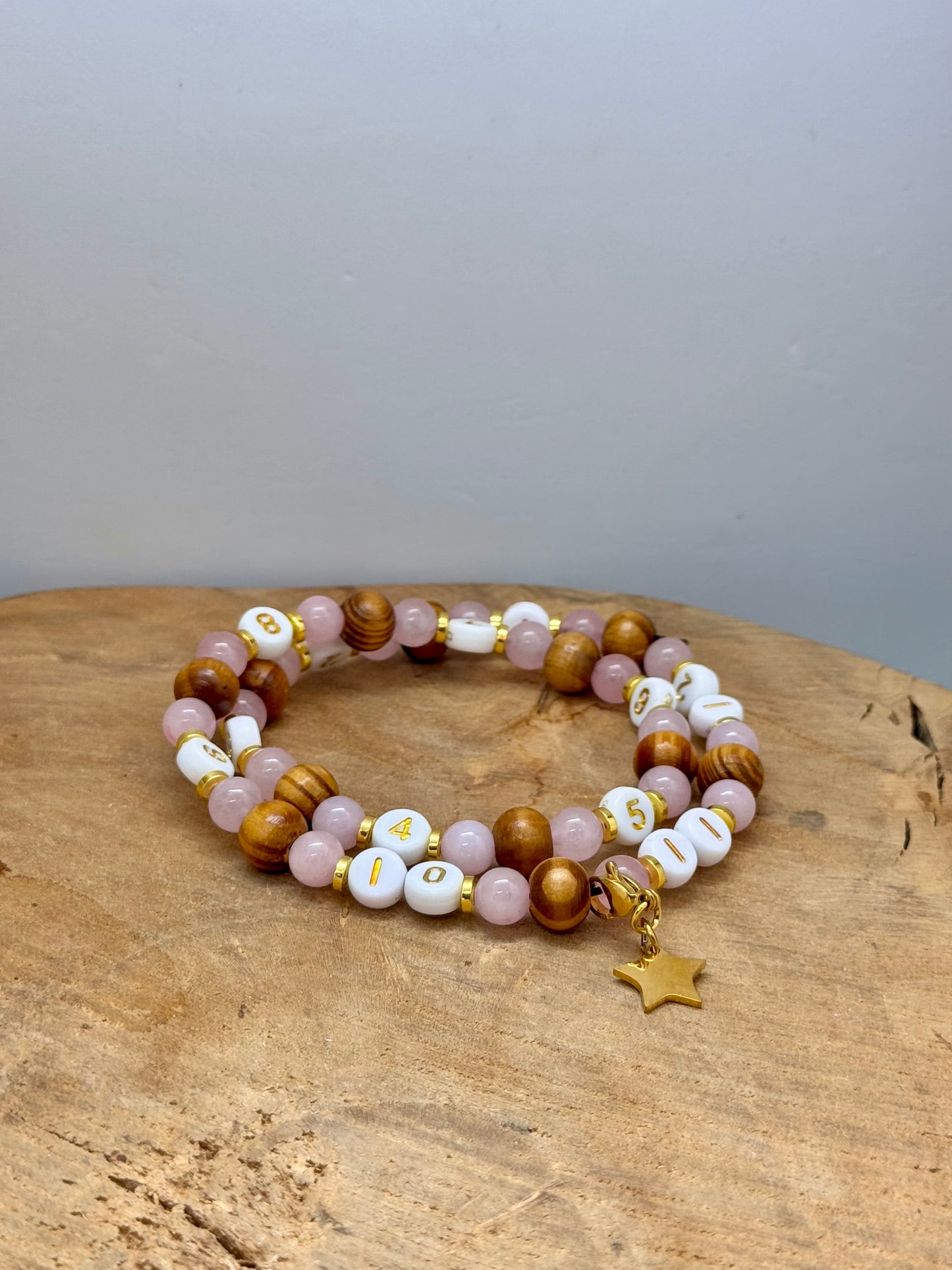 Bracelet d’allaitement en bois & quartz rose