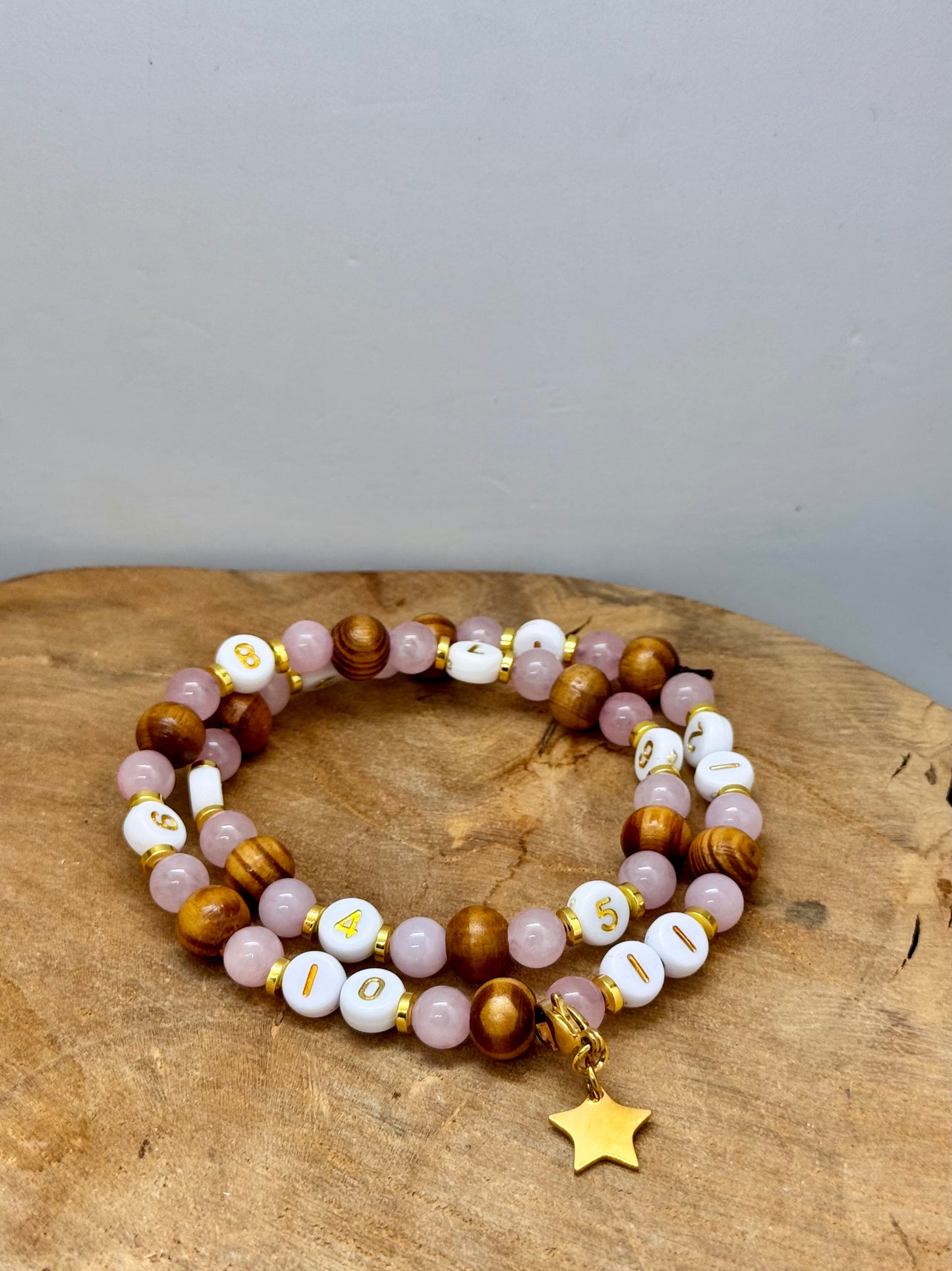 Bracelet d’allaitement en bois & quartz rose