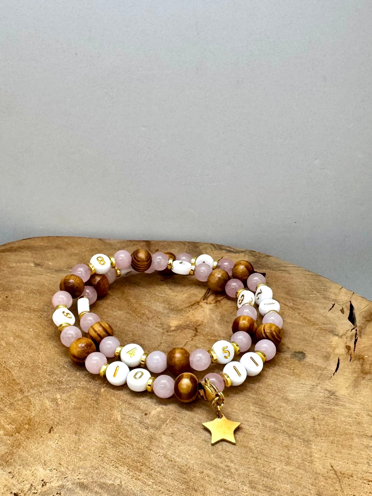 Bracelet d’allaitement en bois & quartz rose