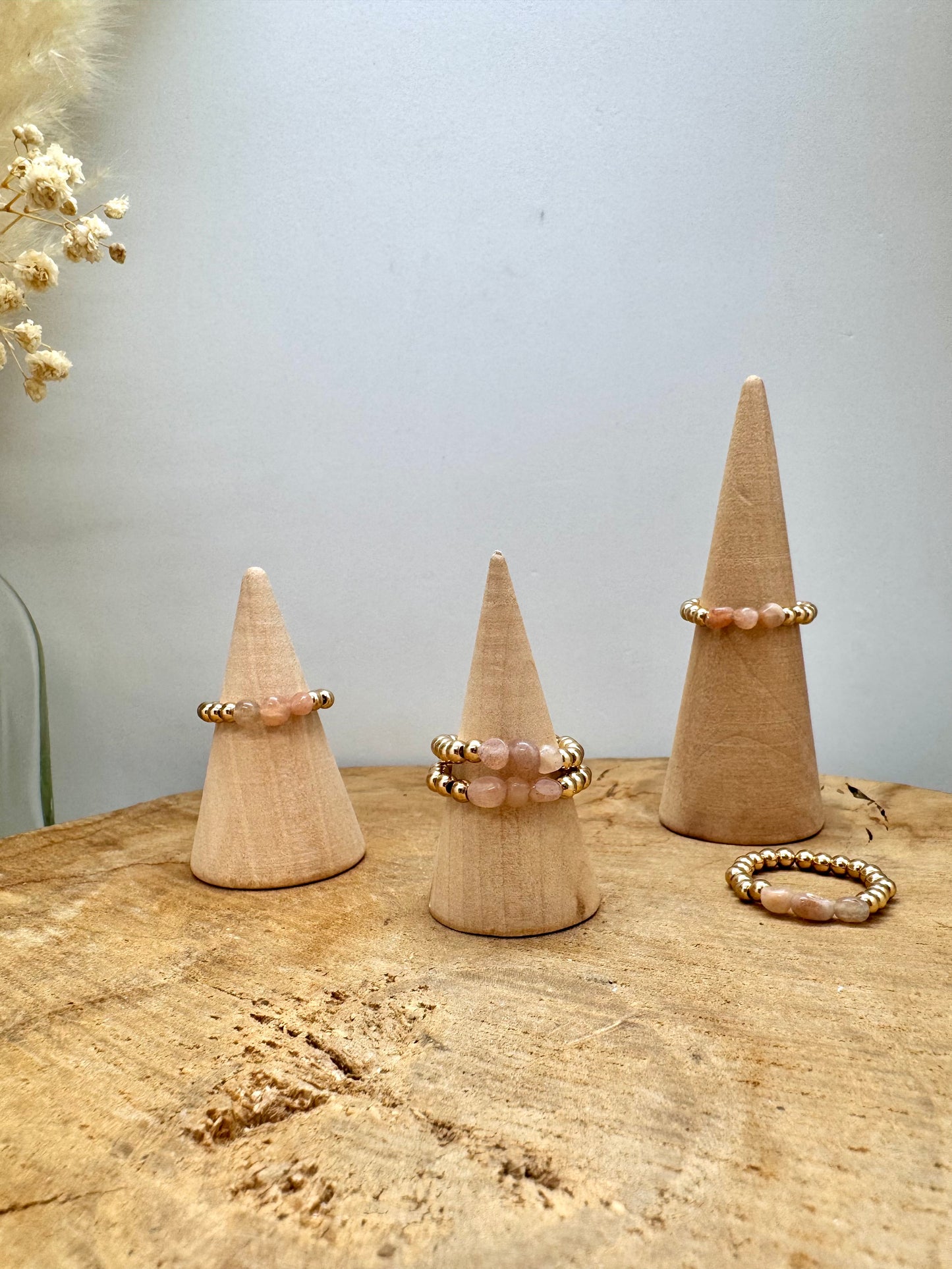 Collection bracelets et bagues fines – Pierre naturelle & acier inoxydable doré
