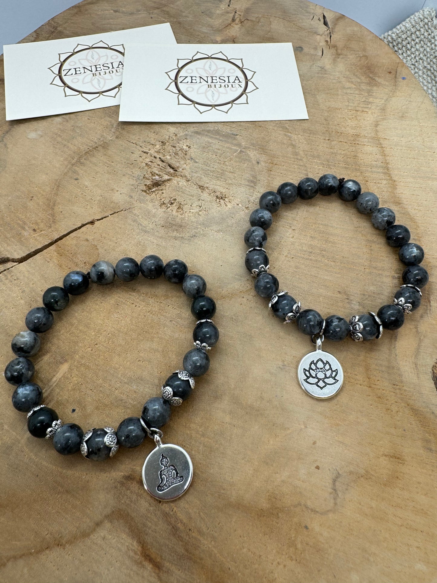 bracelet en pierre naturelle, labradorite sur le thème du yoga et des énergies