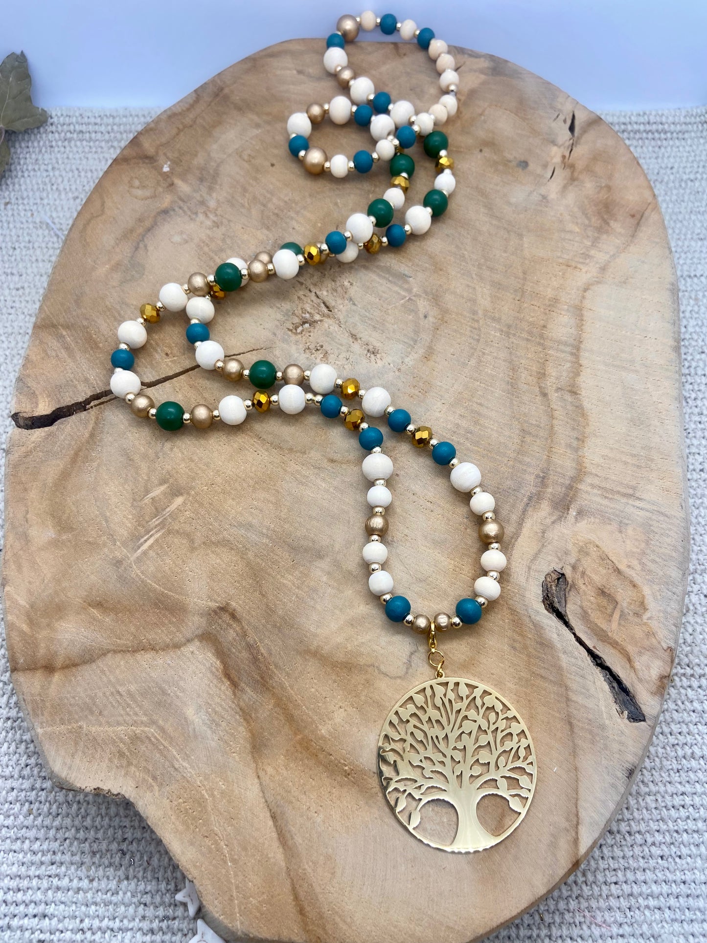 Sautoir bohème chic pendentif arbre de vie doré
