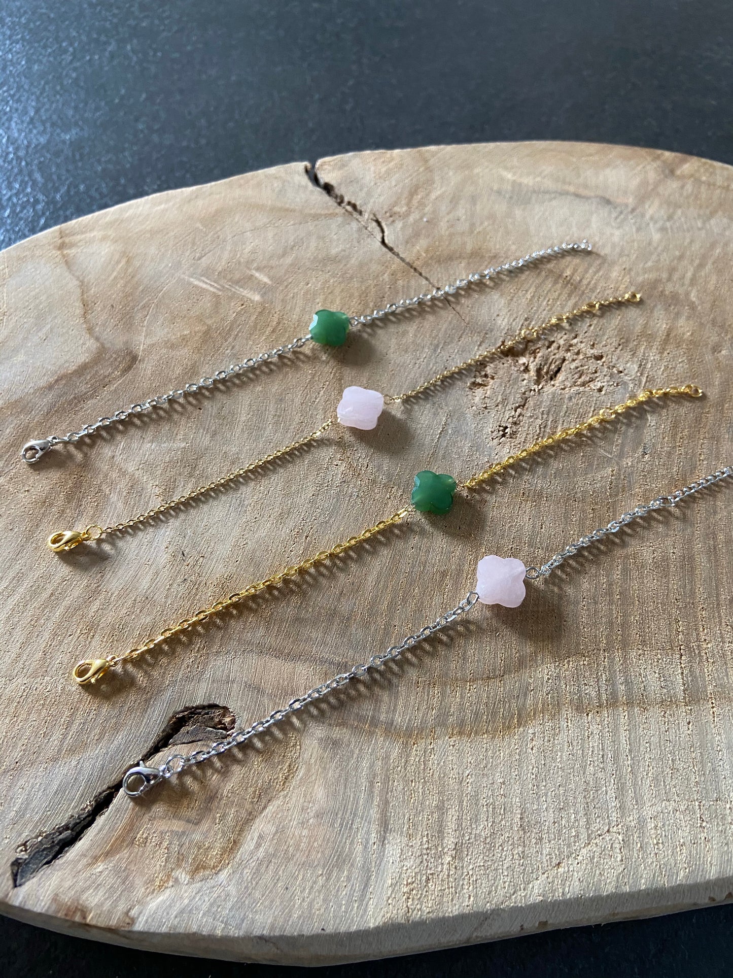 Bracelets en acier inoxydable avec breloque en Calcédoine Verte ou Quartz Rose