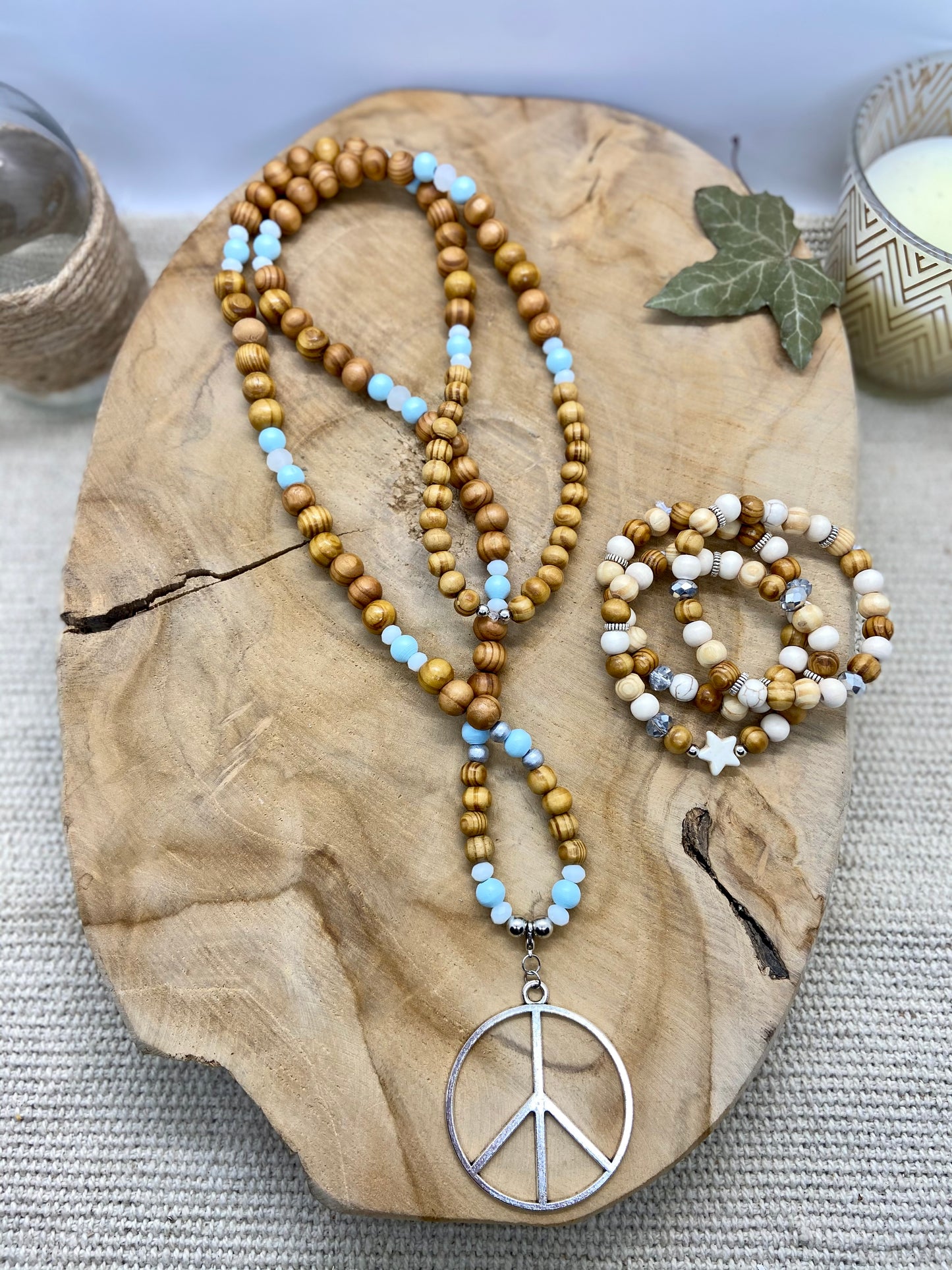 Sautoir bohème chic pendentif Peace & Love