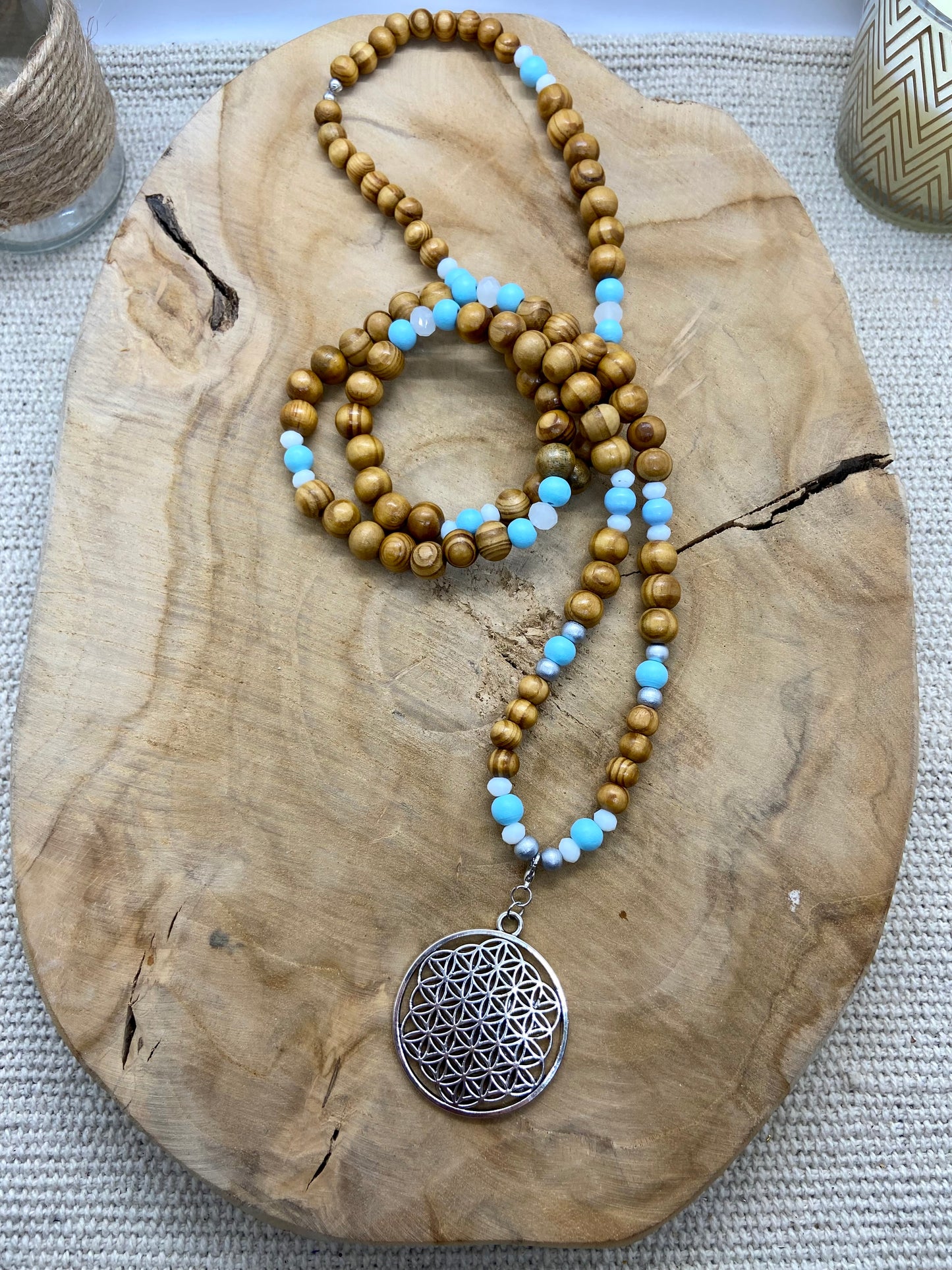 Sautoir en bois bohème chic pendentif argenté