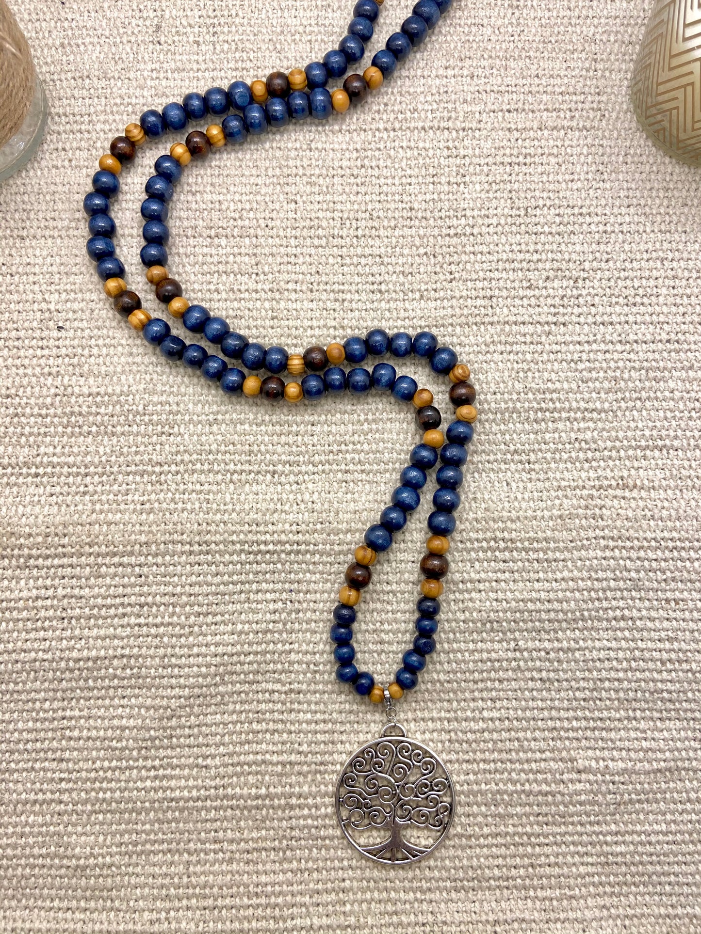Sautoir en bois bohème chic pendentif mandala