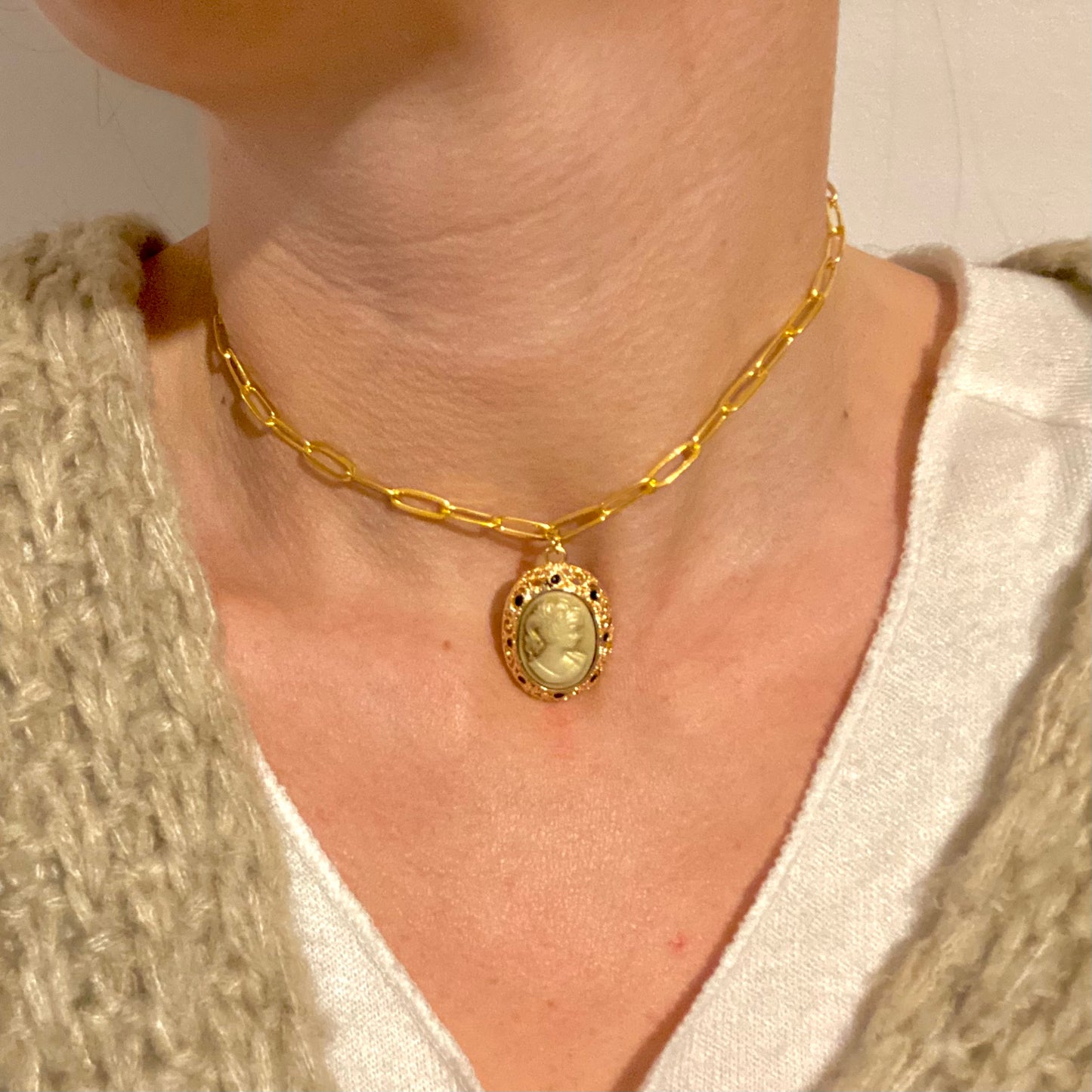 Chaînes en acier inoxydable pendentif camée vintage