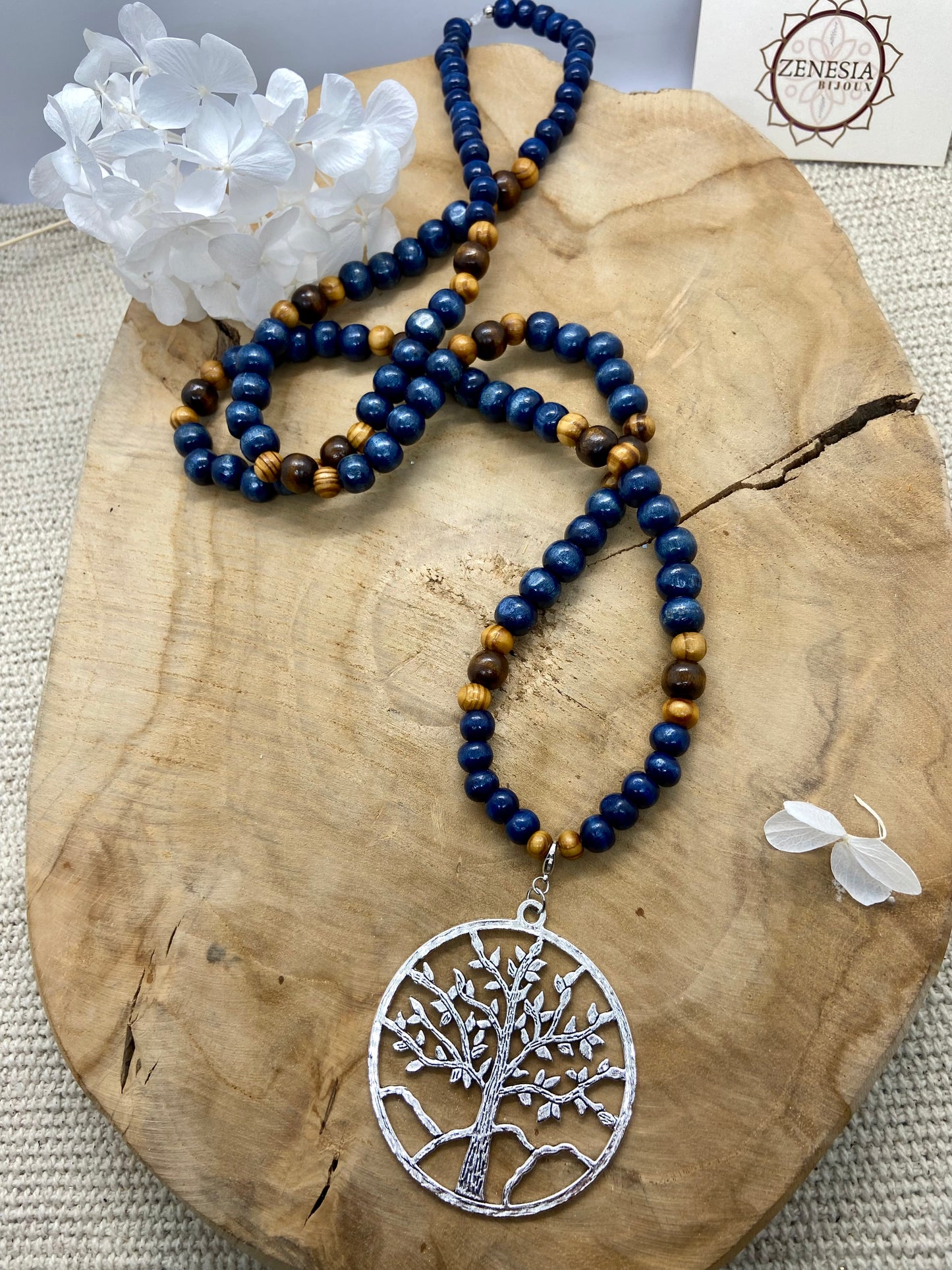 Sautoir en bois bohème chic pendentif mandala