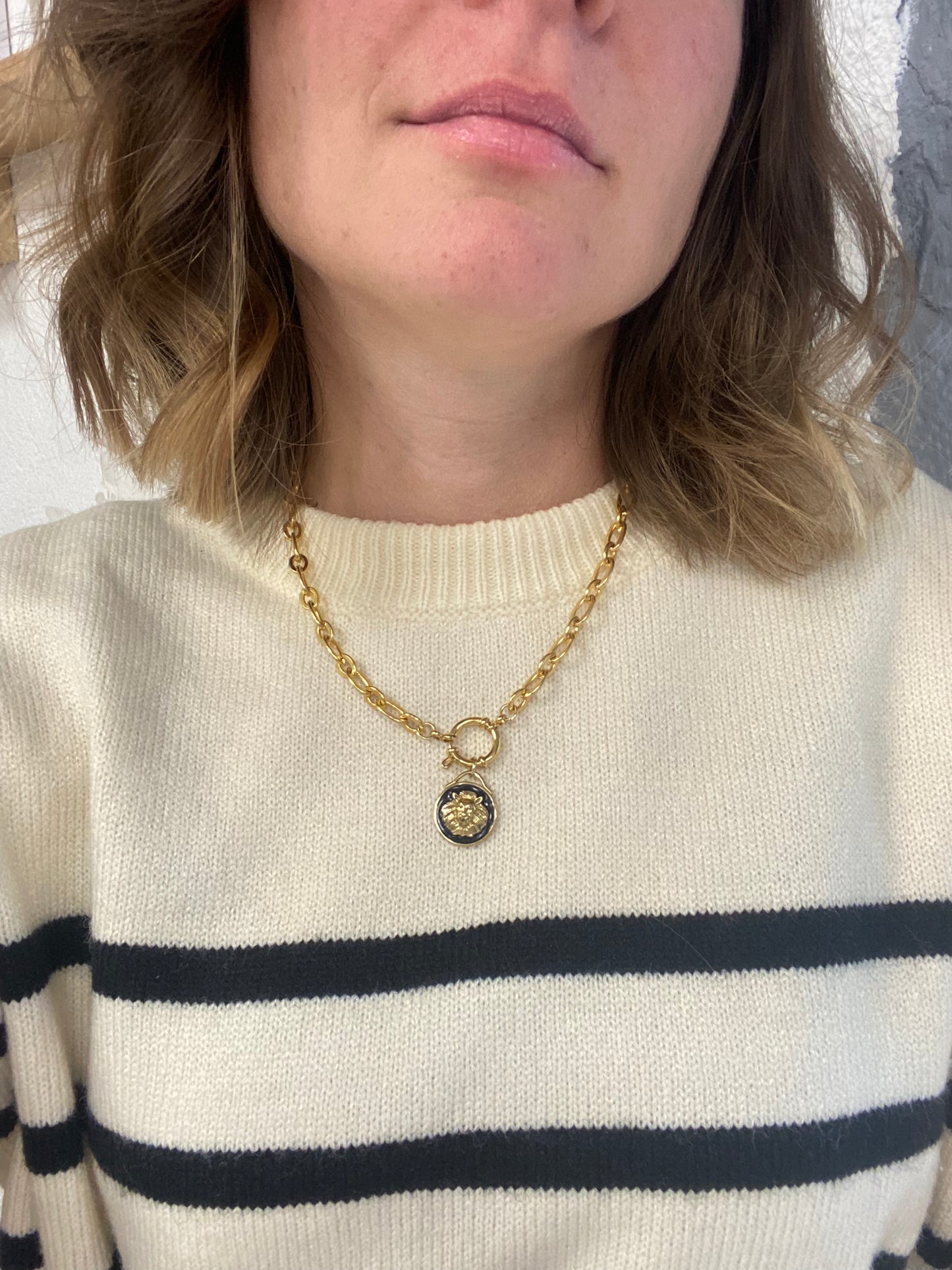 Chaîne épaisse acier inoxydable doré et pendentif Tête de Lion