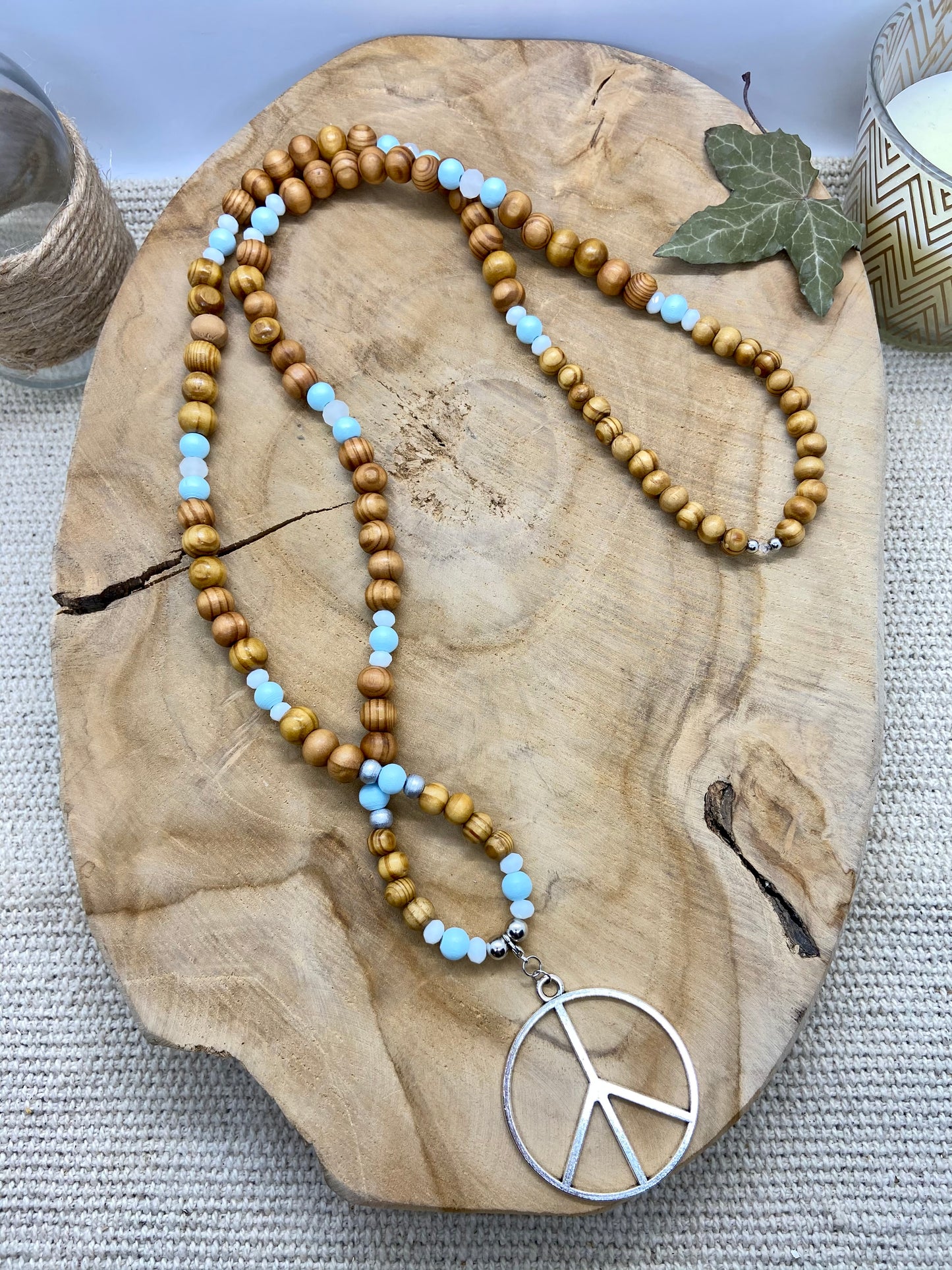 Sautoir bohème chic pendentif Peace & Love