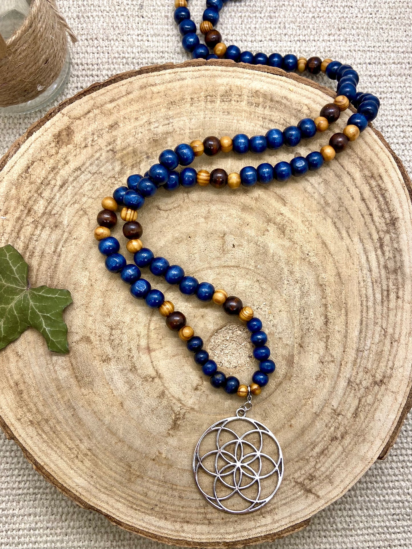 Sautoir en bois bohème chic pendentif mandala
