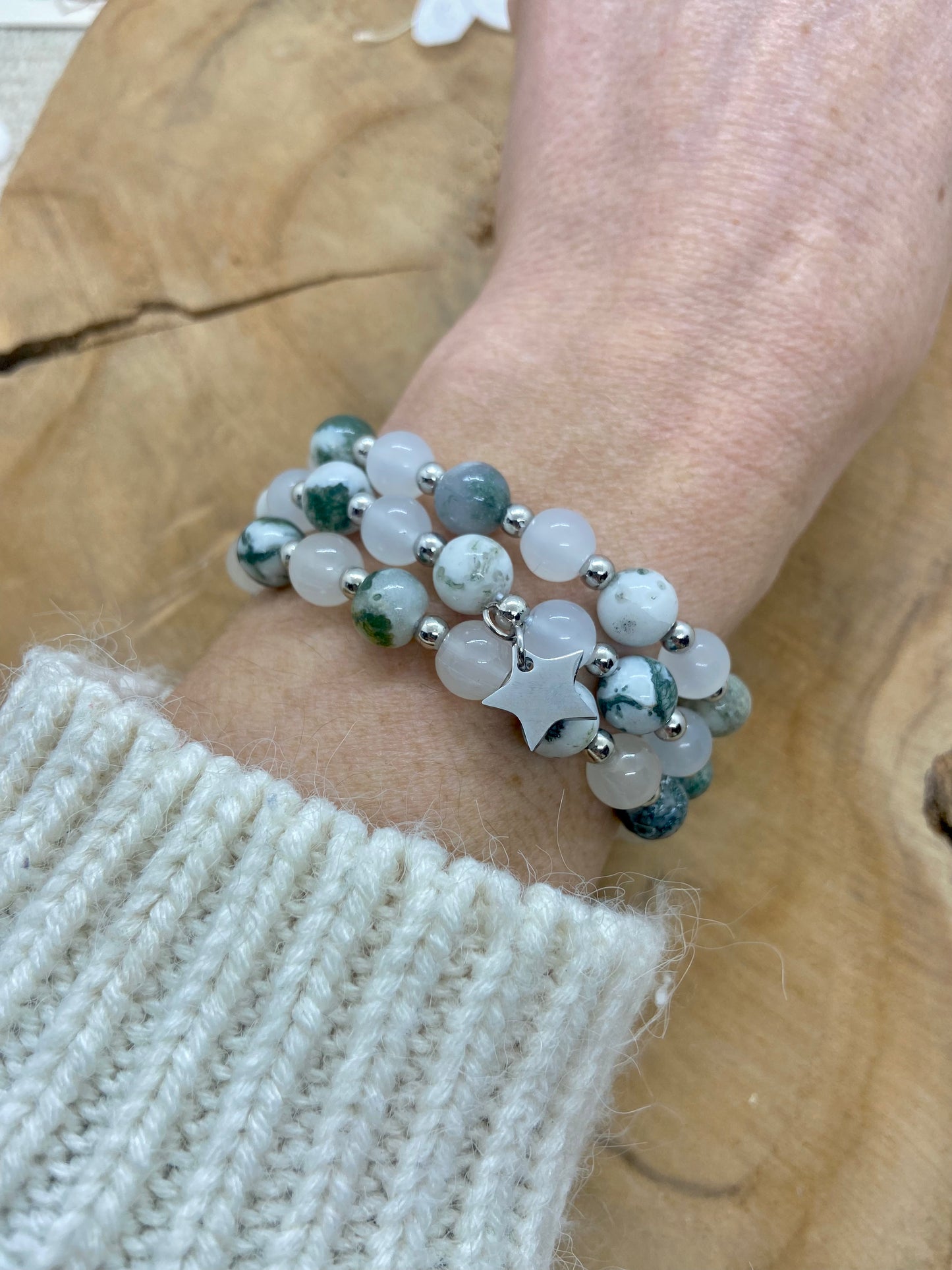 trio de bracelet en pierre verte et translucide breloque étoile