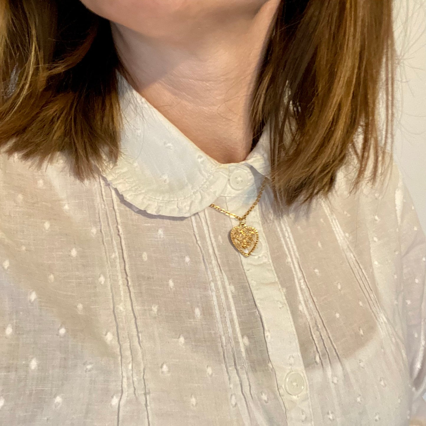Chaîne fine en inox doré pendentif Coeur avec dorures