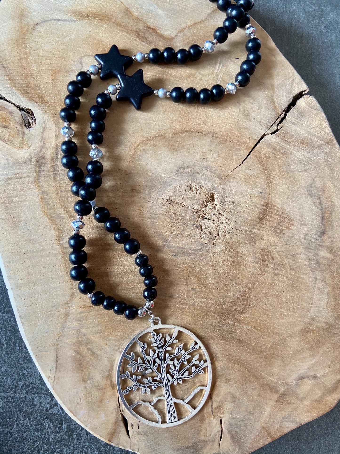Sautoir bohème chic pendentif arbre de vie