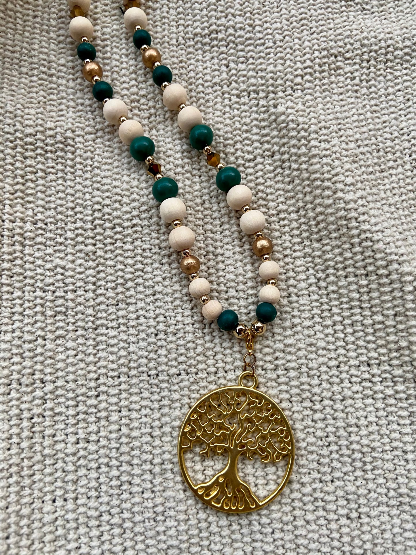 Sautoir bohème chic pendentif arbre de vie doré