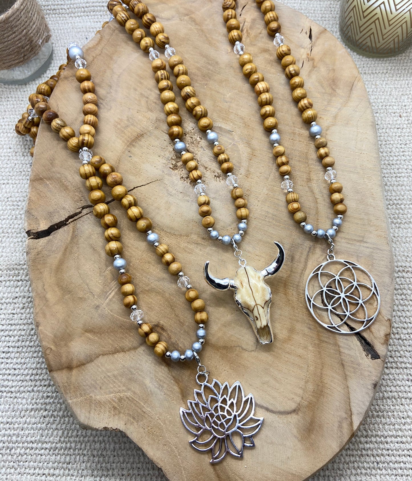 Sautoir en bois hippie chic pendentif Mandala