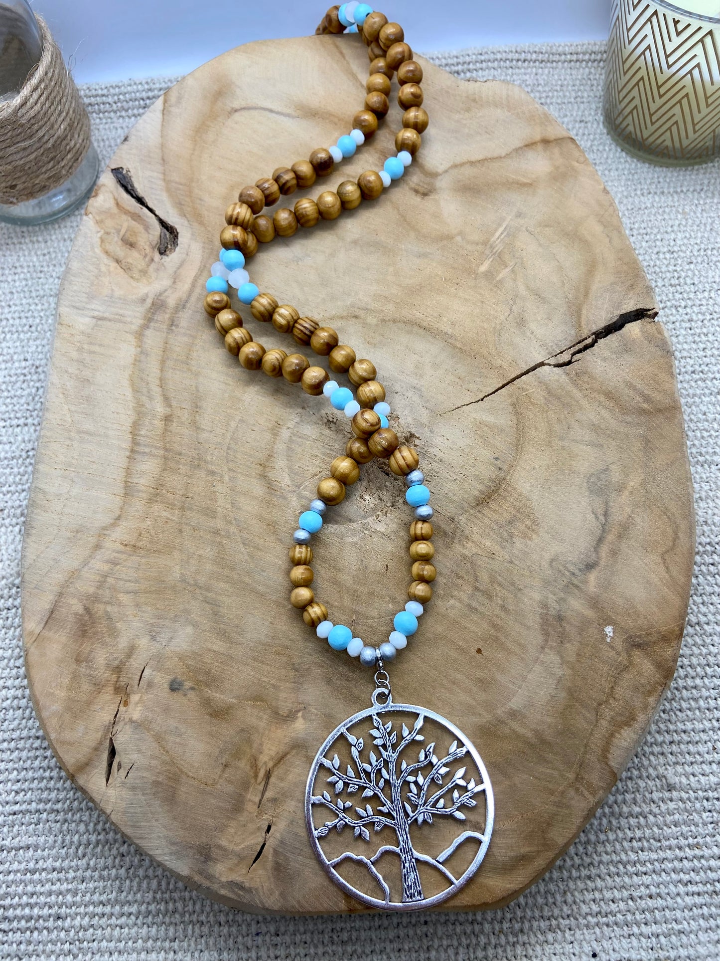 Sautoir en bois bohème chic pendentif argenté