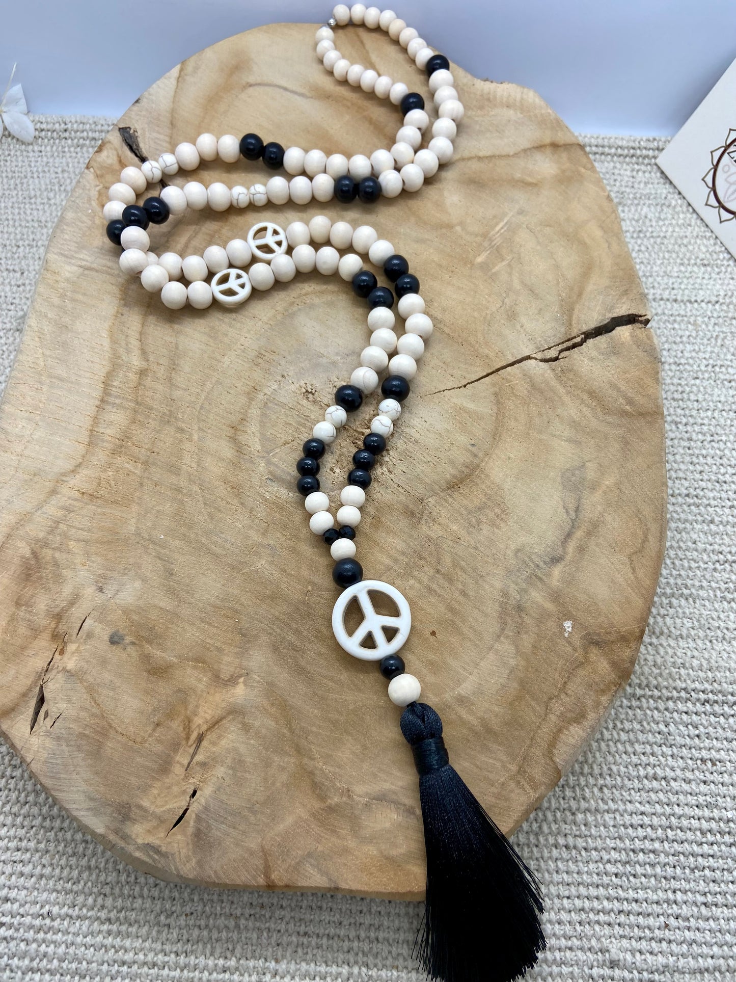 Sautoir bohème chic en bois pendentif Peace & Love