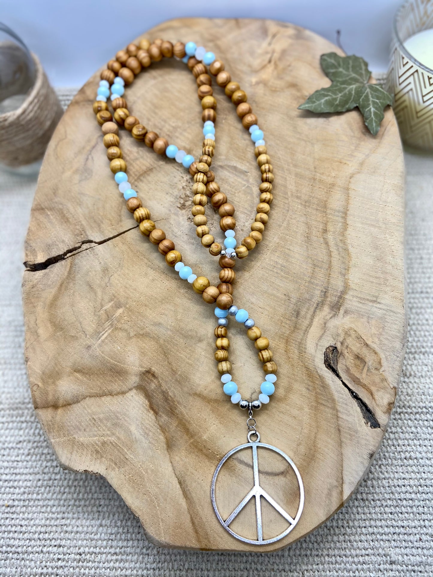 Sautoir bohème chic pendentif Peace & Love