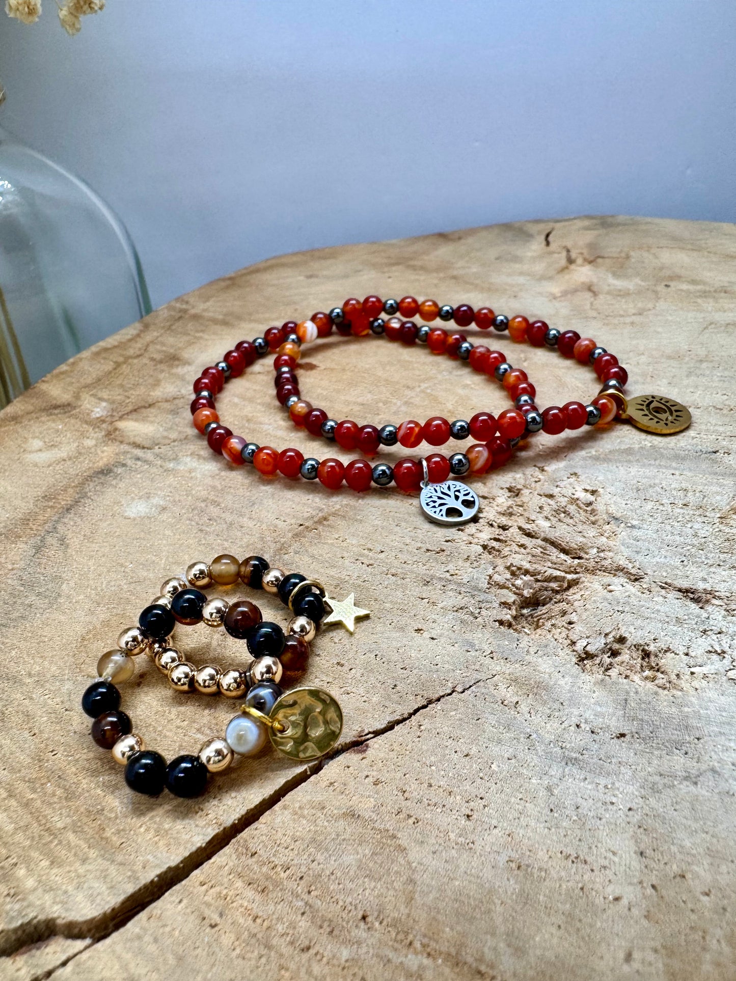 Collection de bijoux élastiques, bracelets et bagues élastiques en Agate Rouge & Marron