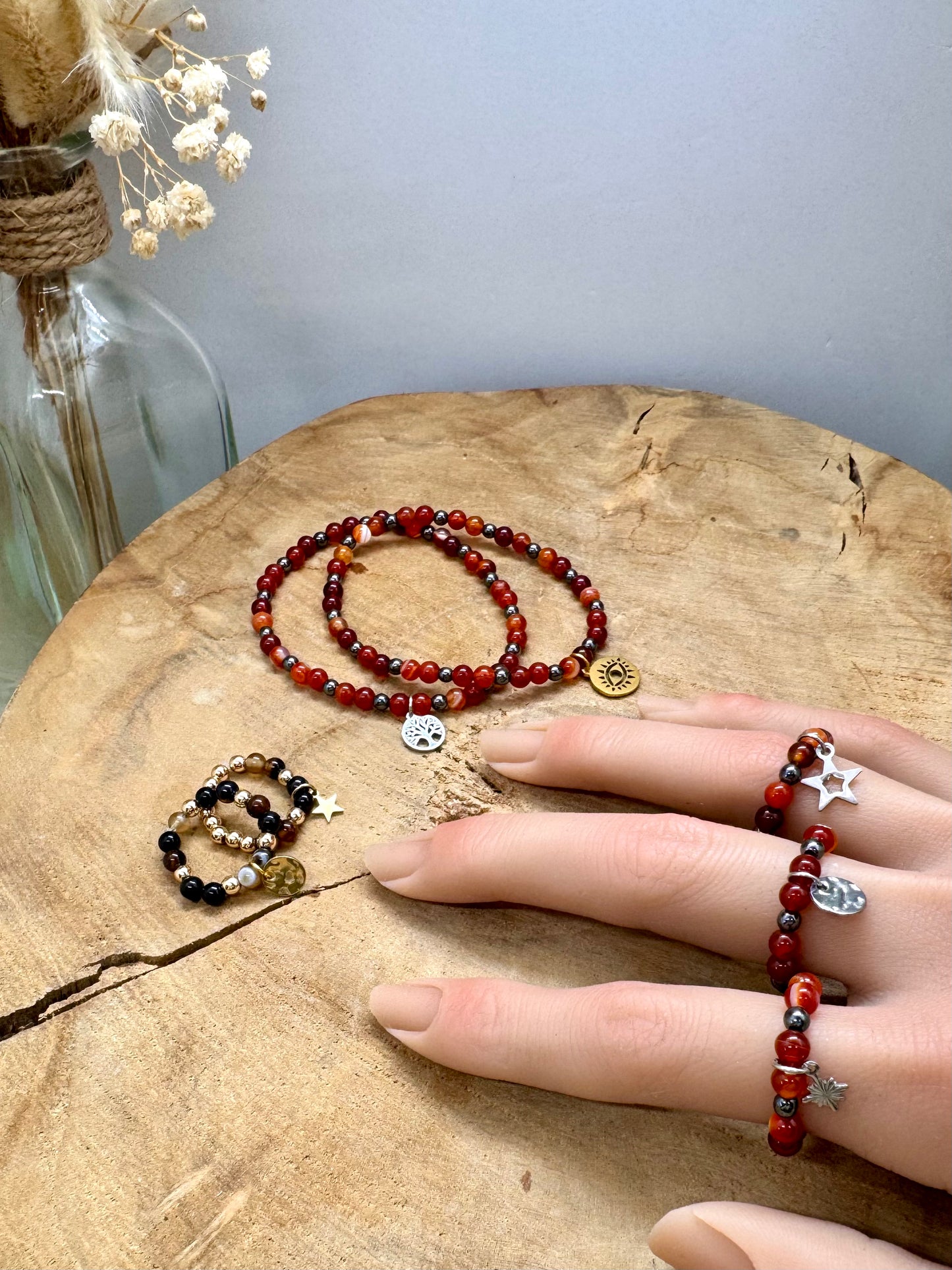 Collection de bijoux élastiques, bracelets et bagues élastiques en Agate Rouge & Marron
