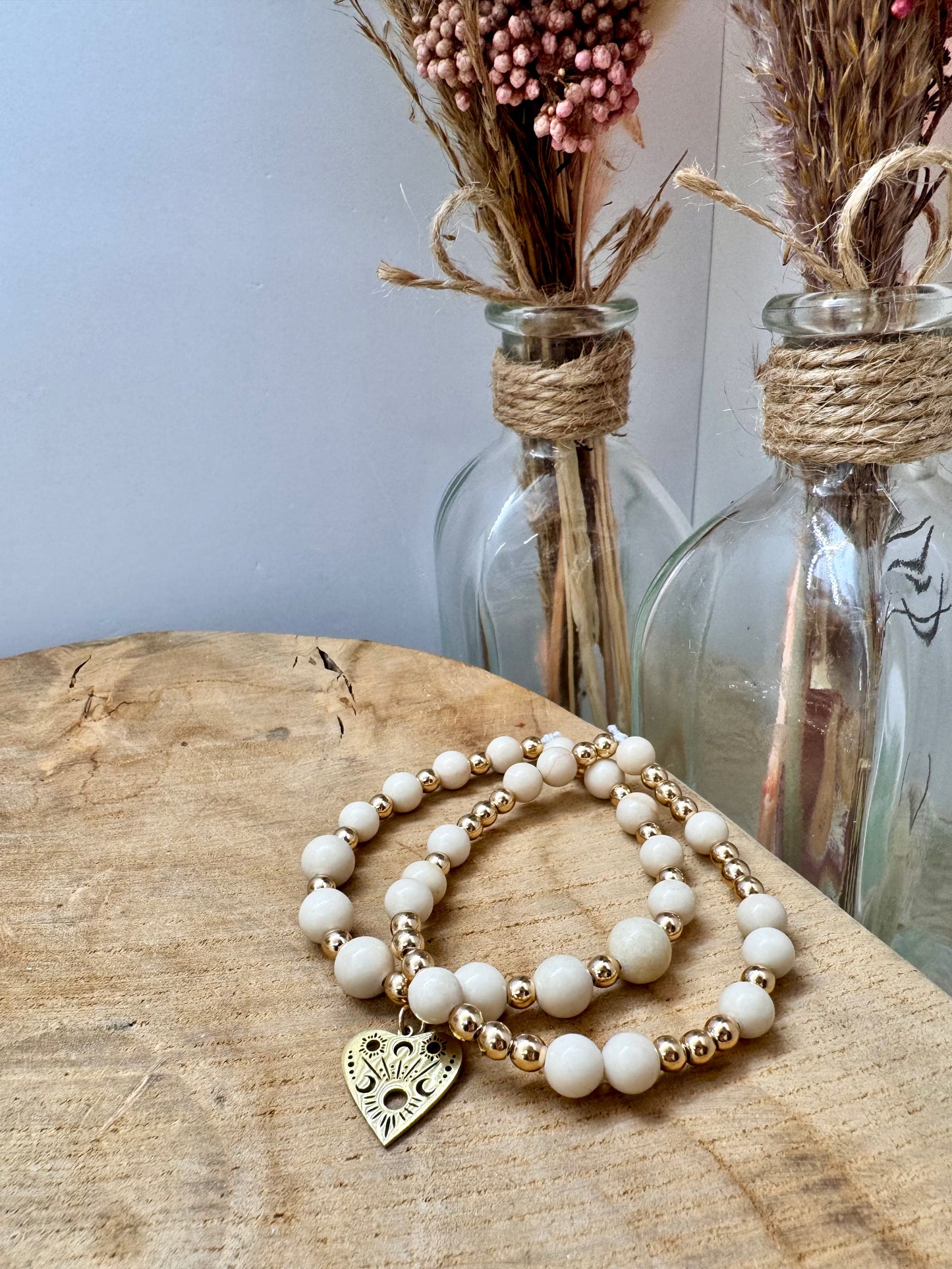 Bracelets en pierre naturelle blanche et acier inoxydable : Cœur mystique