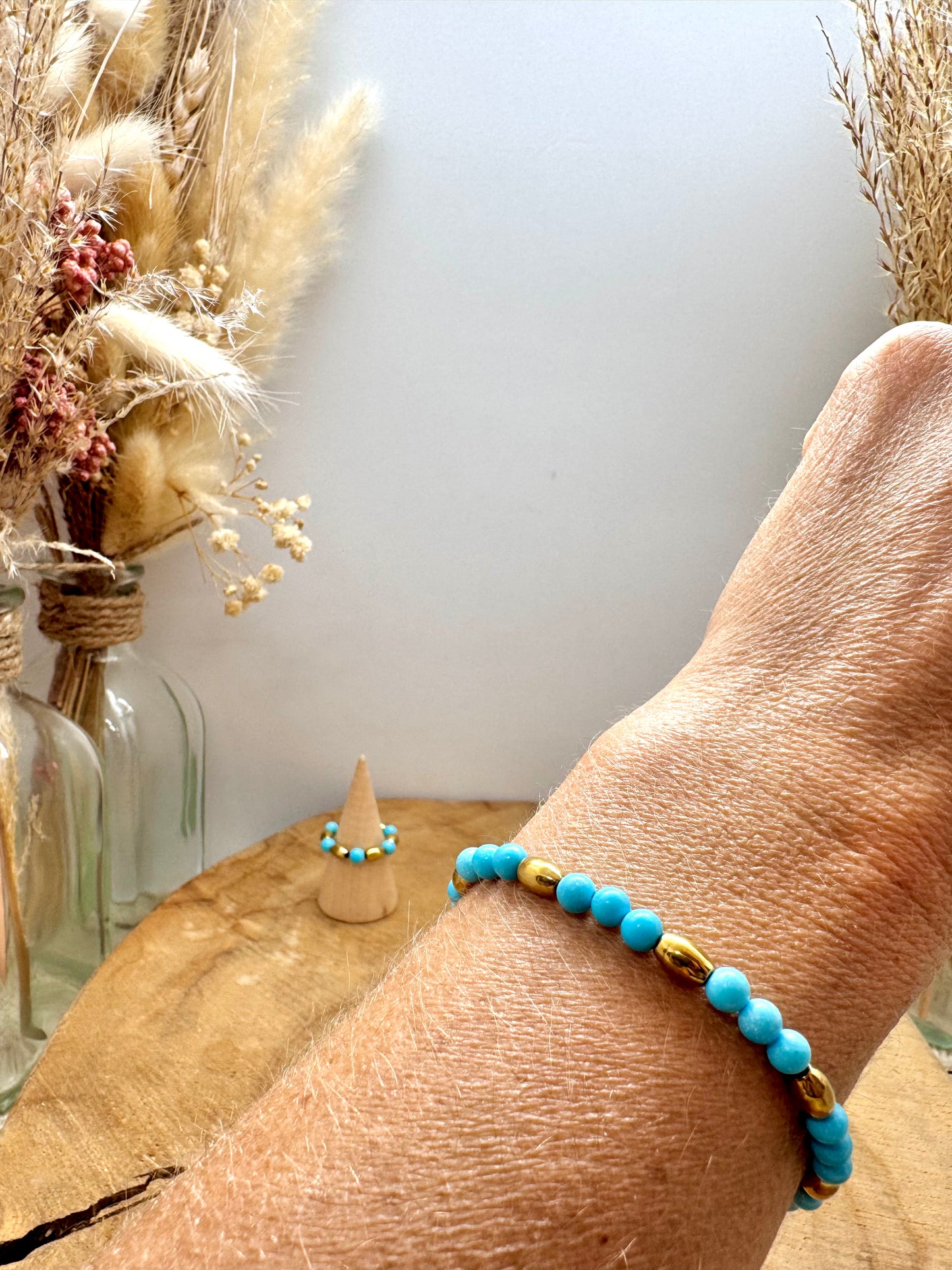Collection bracelets et bagues fines – Pierre naturelle & acier inoxydable doré