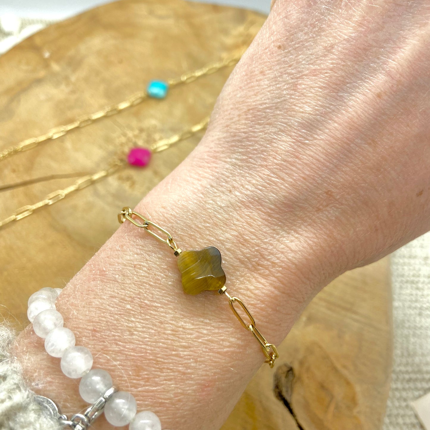 Bracelet chaîne maillons ovales en Inox avec pendentif en pierre naturelle à facette Trèfle à 4 feuilles