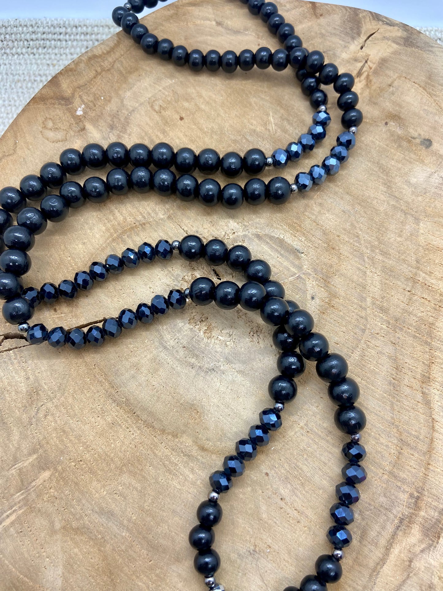 Sautoirs perles noires et strass noirs pendentifs au choix